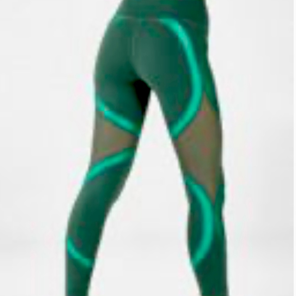 Fabletics Leggings High Waisted PowerHold Shine Leggings 
size L/Regular | 27